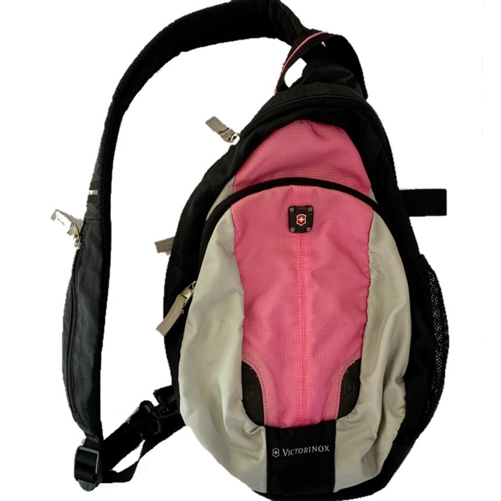 Victorinox Dual-Compartment Monosling